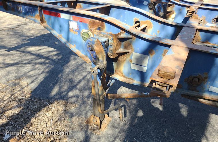 image for item DS7318 2006 Chassis King   container trailer