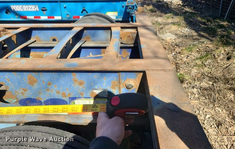 image for item DS7318 2006 Chassis King   container trailer