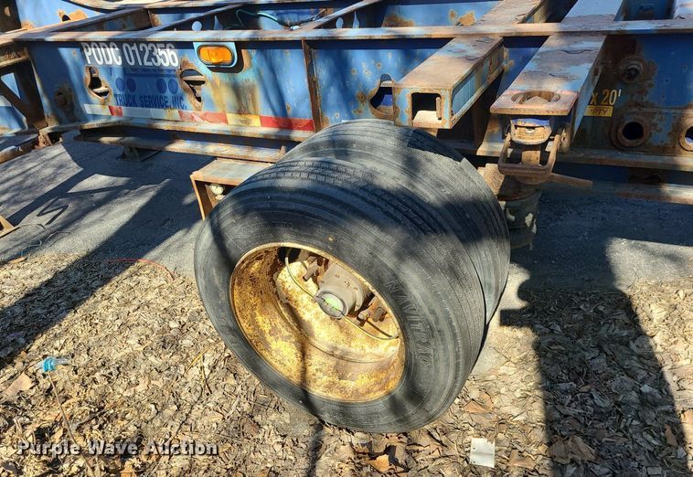 image for item DS7318 2006 Chassis King   container trailer