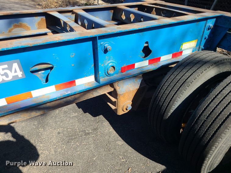 image for item DS7319 2006 Chassis King   container trailer