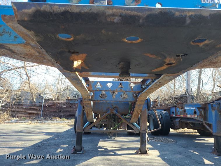 image for item DS7319 2006 Chassis King   container trailer