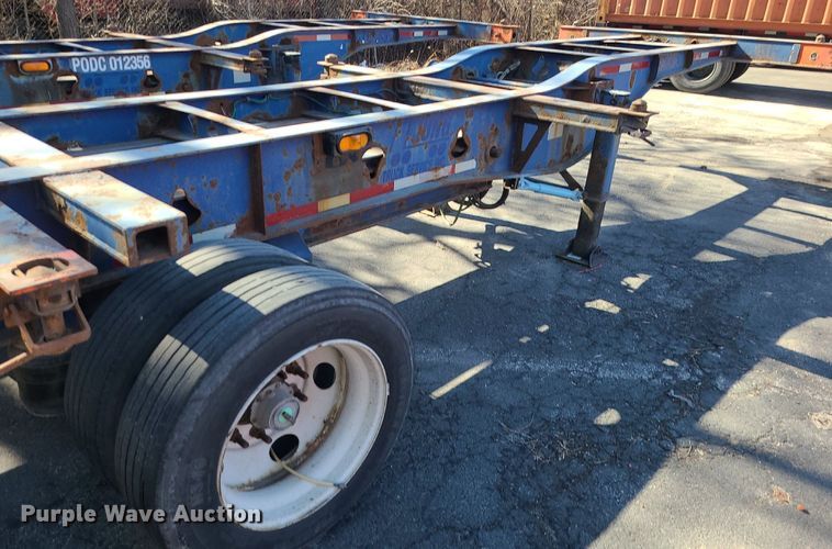 image for item DS7319 2006 Chassis King   container trailer