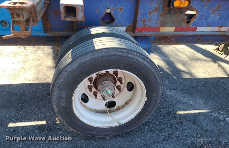 image for item DS7319 2006 Chassis King   container trailer