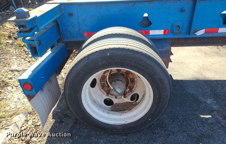 image for item DS7319 2006 Chassis King   container trailer