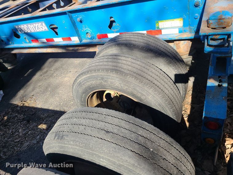 image for item DS7319 2006 Chassis King   container trailer