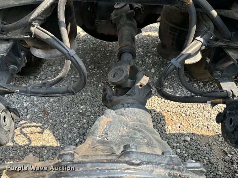 image for item DU3007 2020 Freightliner  Cascadia  semi truck