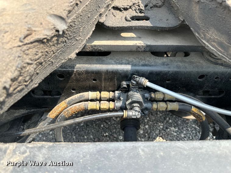 image for item DU3007 2020 Freightliner  Cascadia  semi truck