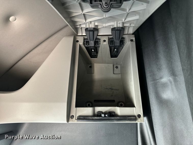 image for item DU3007 2020 Freightliner  Cascadia  semi truck