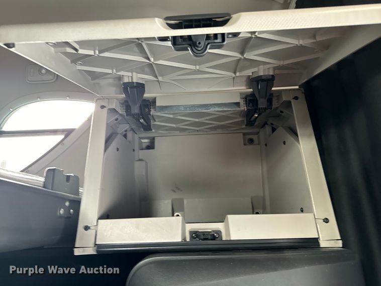 image for item DU3007 2020 Freightliner  Cascadia  semi truck