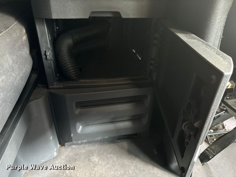 image for item DU3007 2020 Freightliner  Cascadia  semi truck