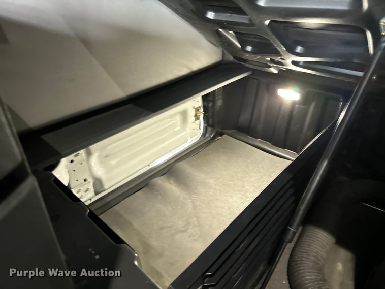 image for item DU3007 2020 Freightliner  Cascadia  semi truck