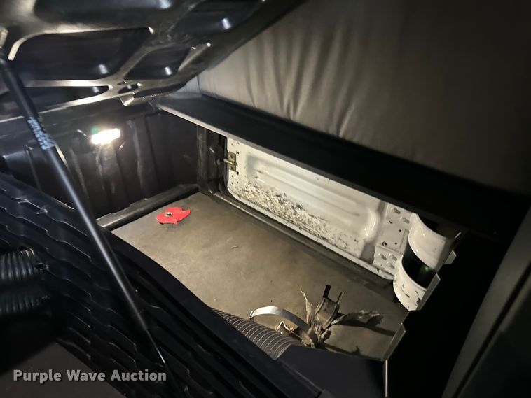 image for item DU3007 2020 Freightliner  Cascadia  semi truck