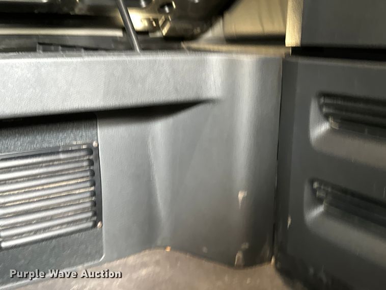 image for item DU3007 2020 Freightliner  Cascadia  semi truck