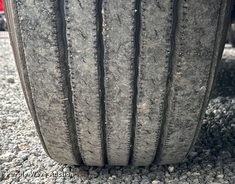 image for item DU3007 2020 Freightliner  Cascadia  semi truck