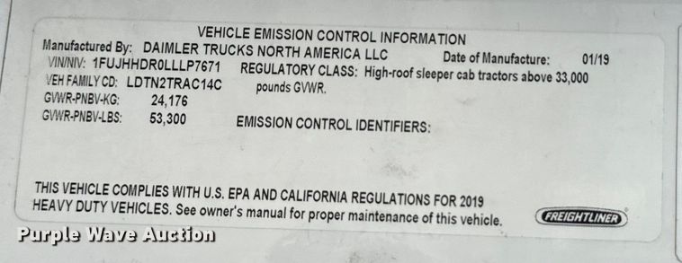 image for item DU3007 2020 Freightliner  Cascadia  semi truck