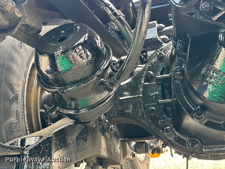 image for item DU3008 2005 Kenworth  W900  semi truck