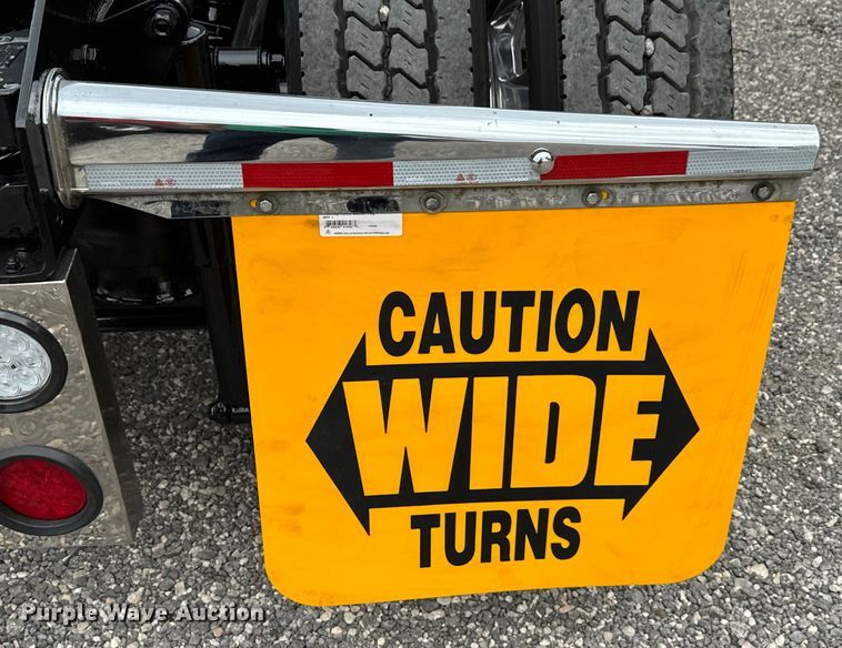 image for item DU3008 2005 Kenworth  W900  semi truck