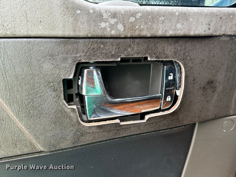 image for item DU3008 2005 Kenworth  W900  semi truck