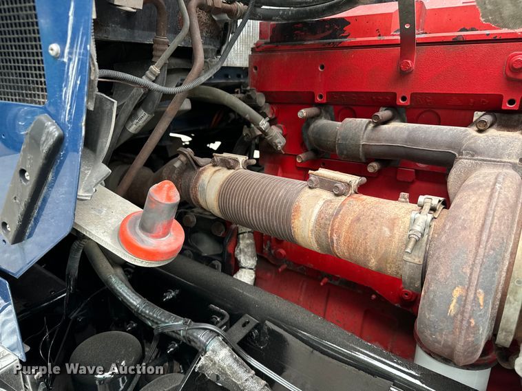 image for item DU3008 2005 Kenworth  W900  semi truck