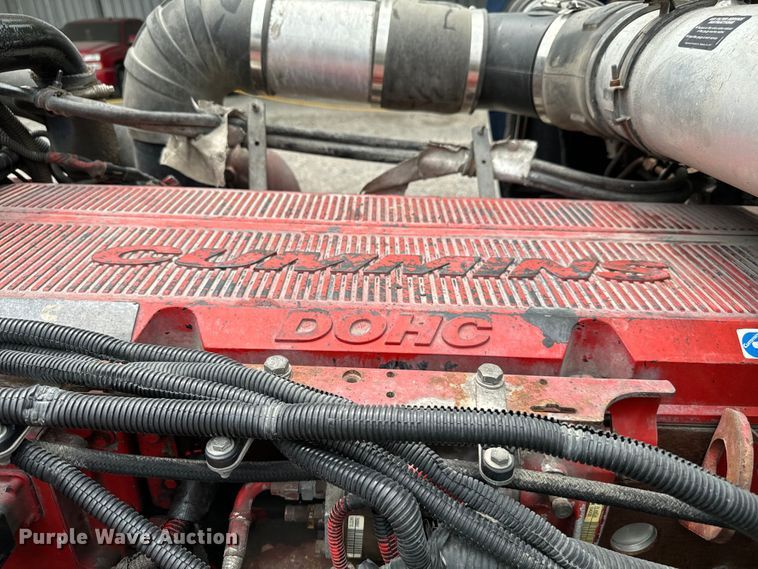 image for item DU3008 2005 Kenworth  W900  semi truck