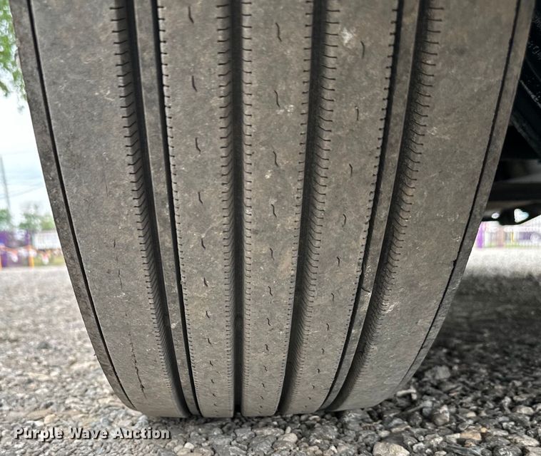 image for item DU3008 2005 Kenworth  W900  semi truck