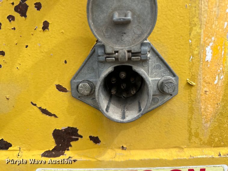 image for item EG1387 1993 Fontaine  HDFTT-5-10050ASP drop deck equipment trailer