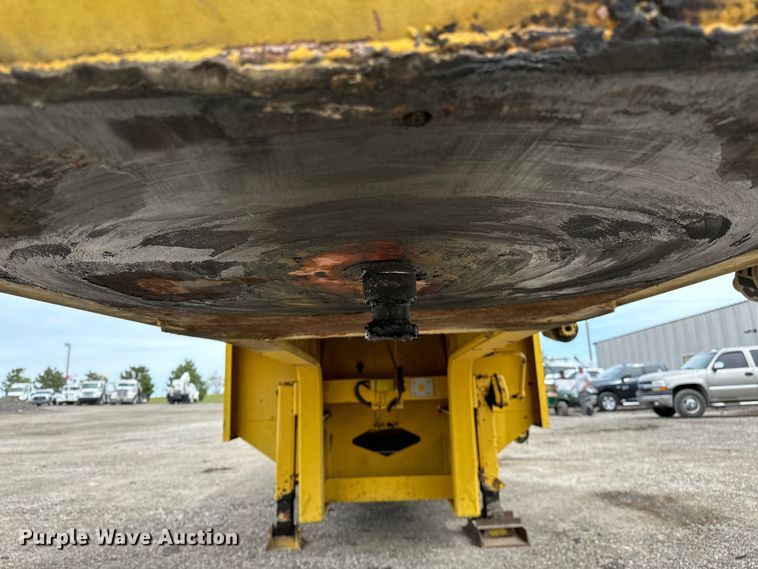 image for item EG1387 1993 Fontaine  HDFTT-5-10050ASP drop deck equipment trailer