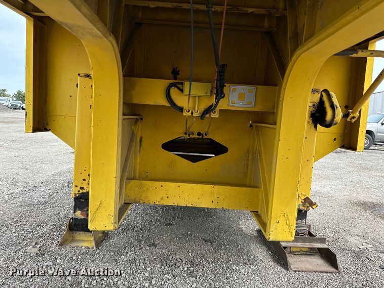 image for item EG1387 1993 Fontaine  HDFTT-5-10050ASP drop deck equipment trailer