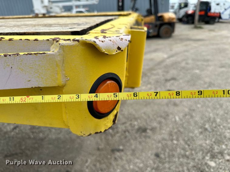 image for item EG1387 1993 Fontaine  HDFTT-5-10050ASP drop deck equipment trailer