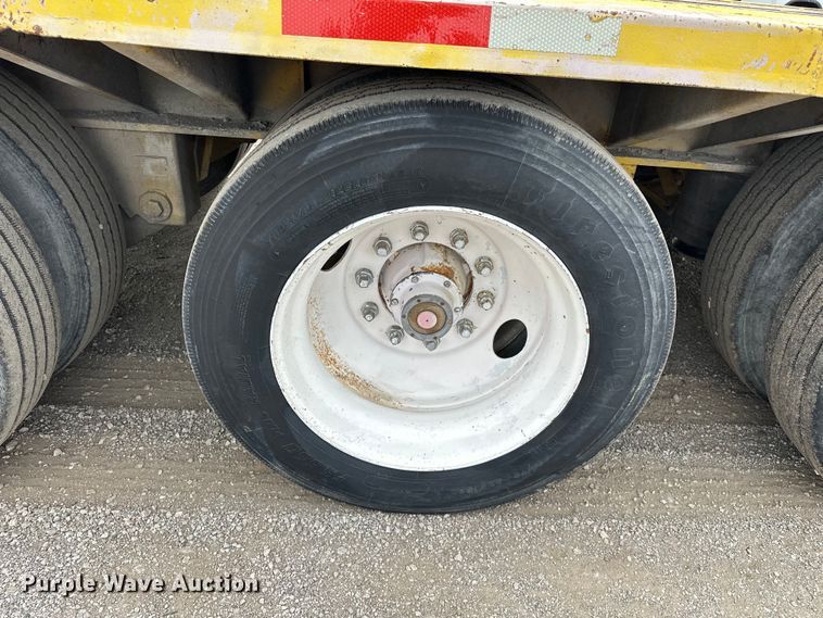 image for item EG1387 1993 Fontaine  HDFTT-5-10050ASP drop deck equipment trailer