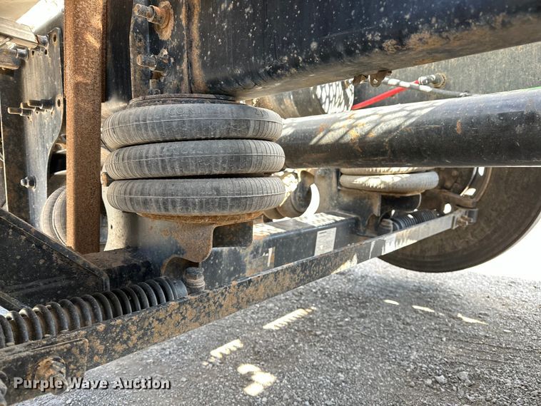 image for item EG1463 2013 Freightliner Coronado SD semi truck