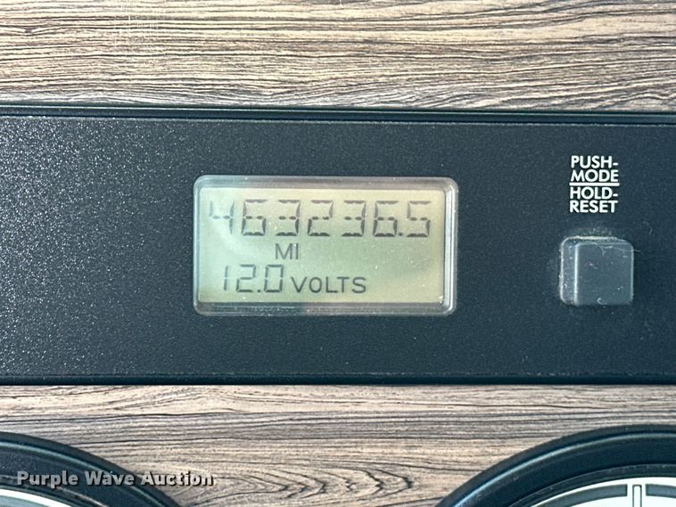 image for item EG1463 2013 Freightliner Coronado SD semi truck