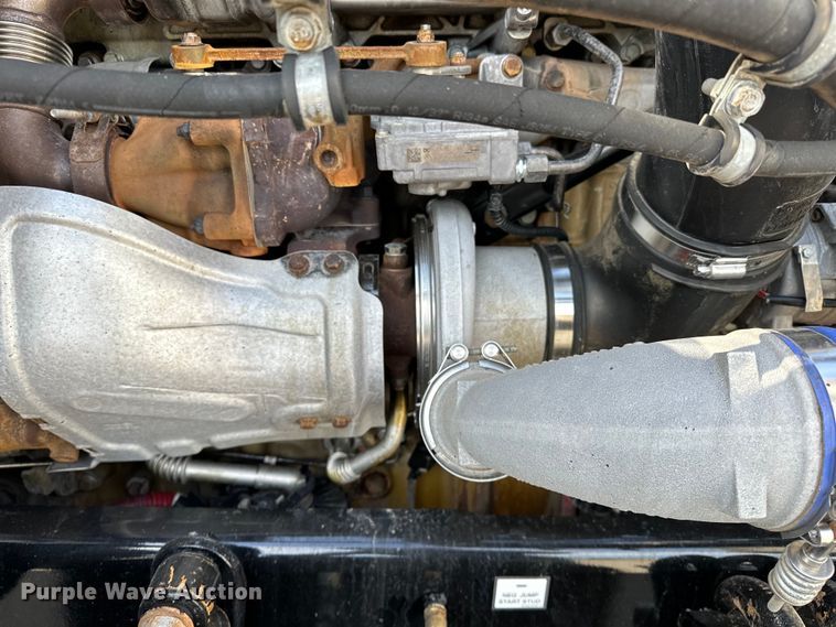 image for item EG1463 2013 Freightliner Coronado SD semi truck