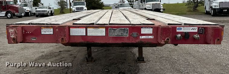 image for item EG1469 2001 Great Dane flatbed trailer