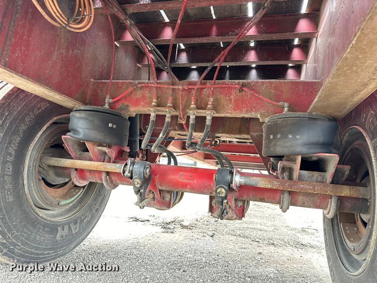 image for item EG1469 2001 Great Dane flatbed trailer