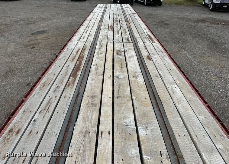 image for item EG1469 2001 Great Dane flatbed trailer