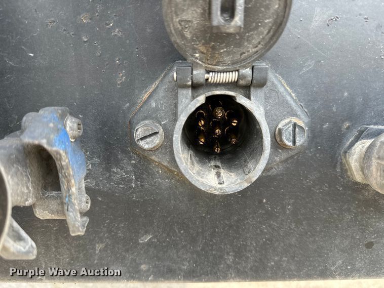 image for item EG1480 2004 Great Dane  GPS248 flatbed trailer