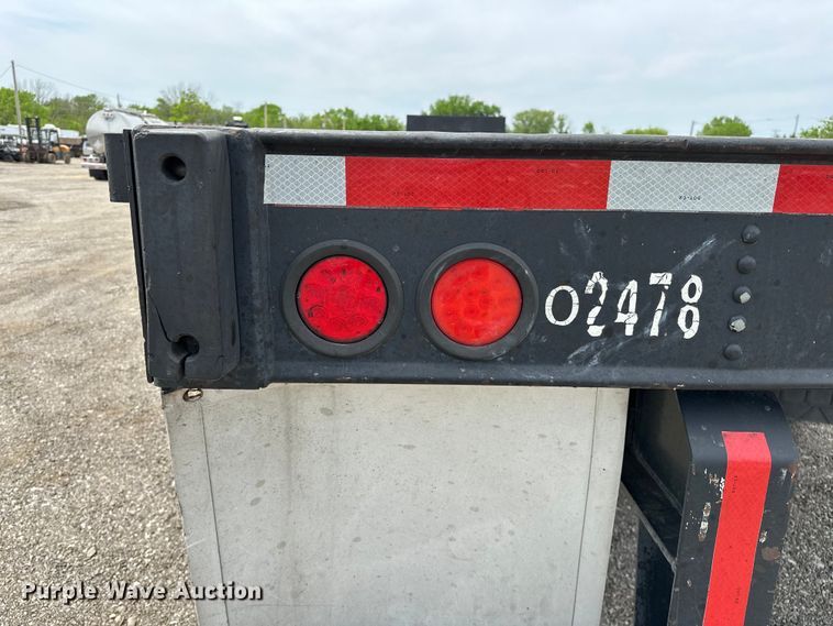 image for item EG1480 2004 Great Dane  GPS248 flatbed trailer