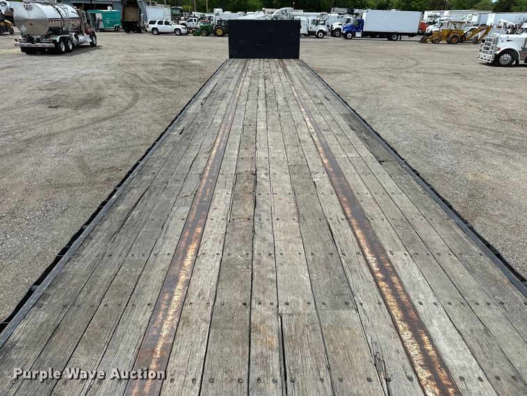 image for item EG1480 2004 Great Dane  GPS248 flatbed trailer