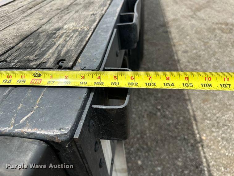 image for item EG1480 2004 Great Dane  GPS248 flatbed trailer