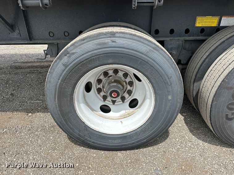 image for item EG1480 2004 Great Dane  GPS248 flatbed trailer