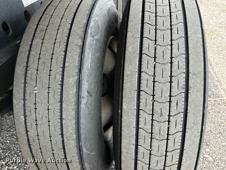 image for item EG1480 2004 Great Dane  GPS248 flatbed trailer