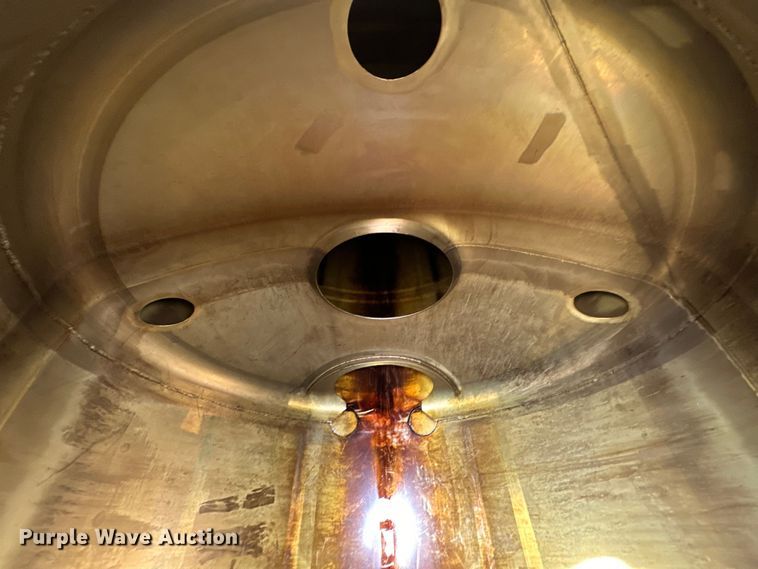 image for item EG1481 2015 Kenworth  T800 tank truck