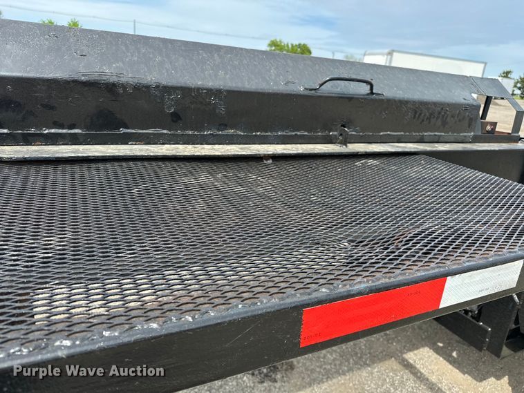 image for item EG1483 2002 Evaco  Superline  tilt deck equipment trailer