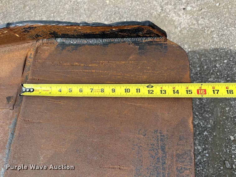 image for item EG1483 2002 Evaco  Superline  tilt deck equipment trailer