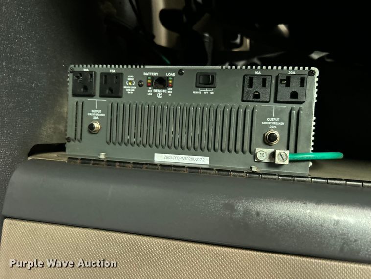 image for item EG1507 2016 Freightliner  Cascadia semi truck