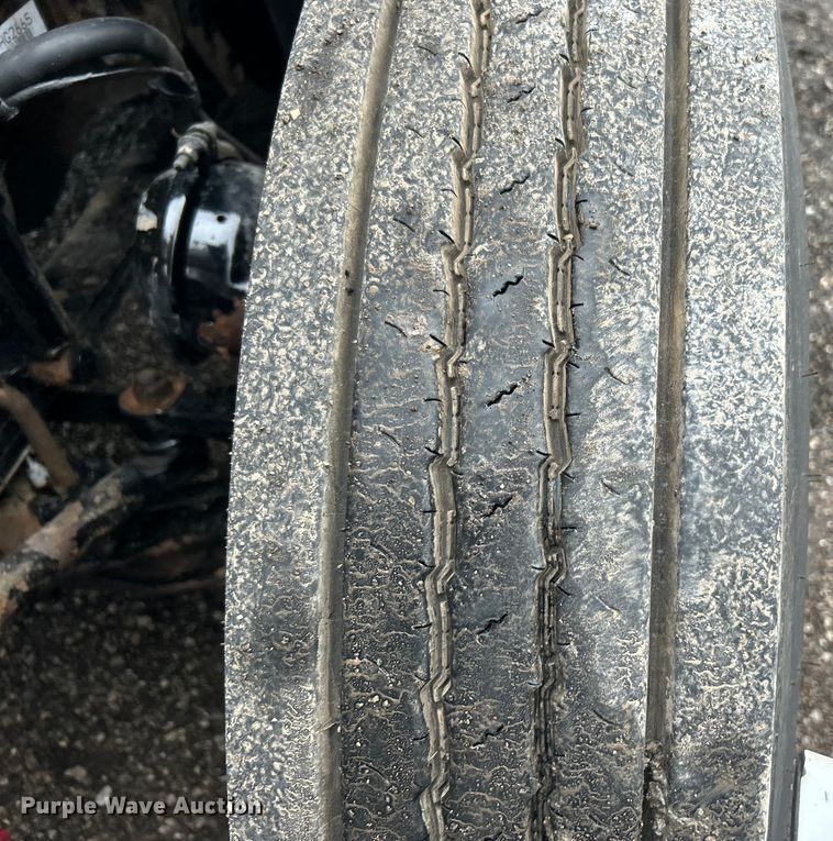 image for item EG1507 2016 Freightliner  Cascadia semi truck