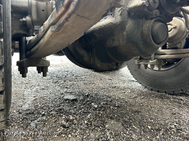 image for item EG1507 2016 Freightliner  Cascadia semi truck