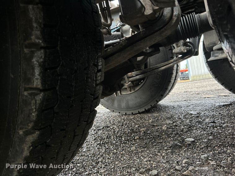 image for item EG1507 2016 Freightliner  Cascadia semi truck