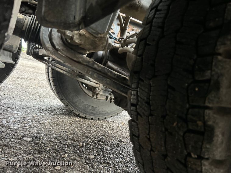 image for item EG1507 2016 Freightliner  Cascadia semi truck